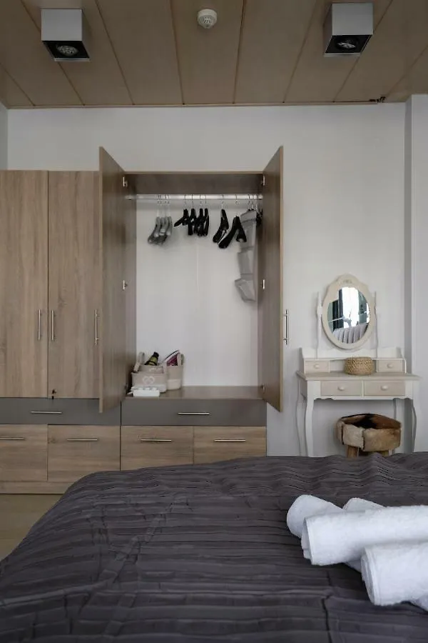Luxury Cozy Large Apartment In The City Center سالونيك 0*,